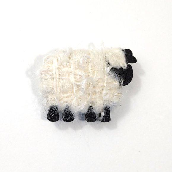 New Wool Sheep Pin Brooch Handmade in Scotland - Picture 2 of 5